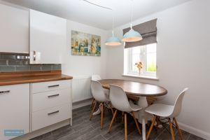 Dining room- click for photo gallery